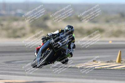 media/Jan-15-2026-Racers Edge (Thu) [[dfebeb70ab]]/3-B Group/Session 2 (Turn 11)/